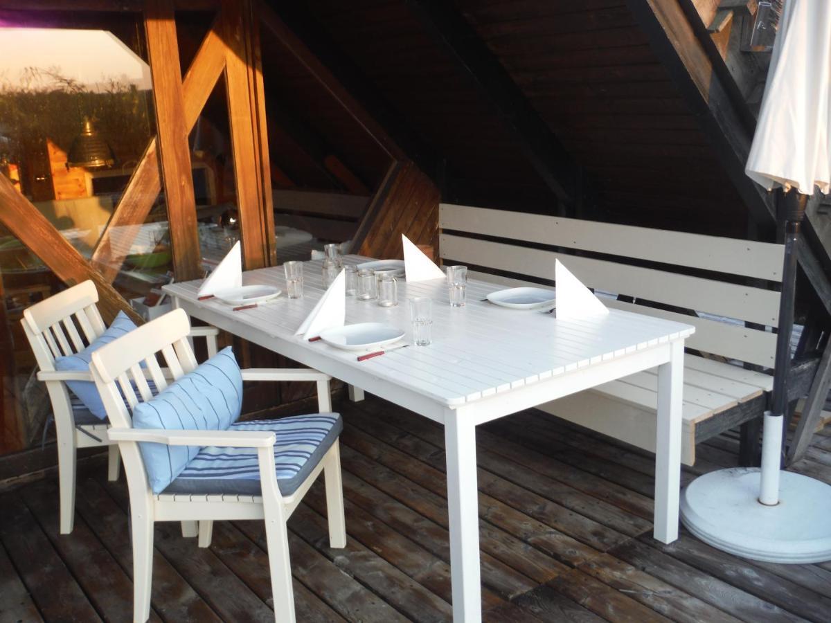 Pfahlbau Sunset I Toplage Elektroboot Inklusive Руст Екстериор снимка